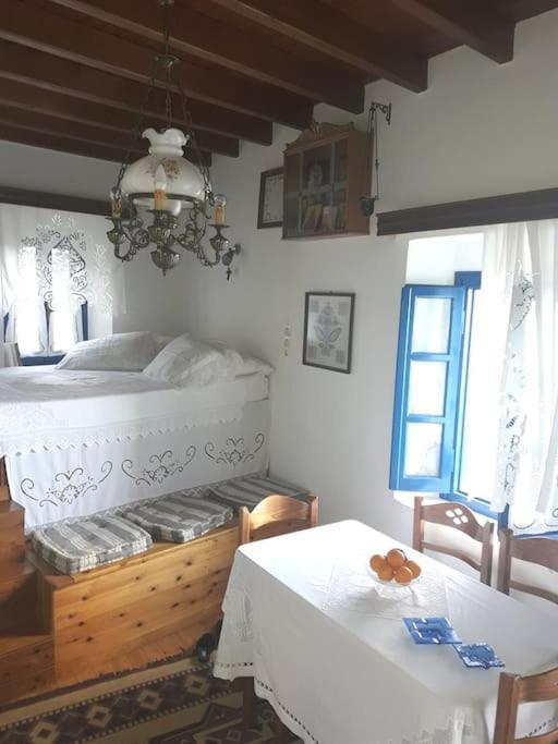 Emporios Traditional Sea View House Emporeios  Екстер'єр фото